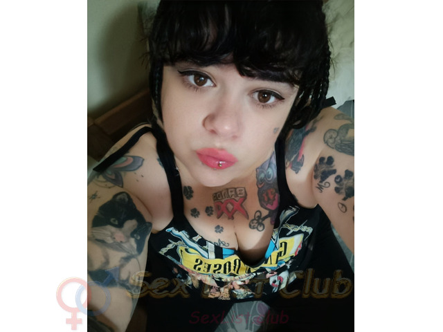 Chica gordita y ardiente tetona y nose que más poner